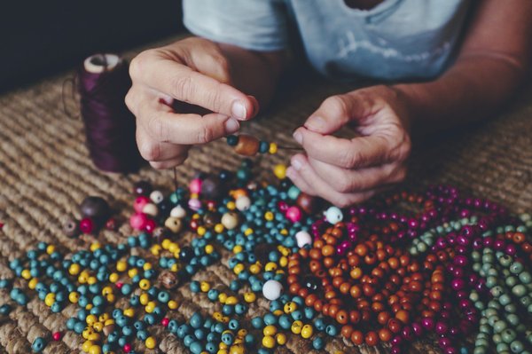 Bijoux pierres naturelles : élégance et bien-être réunis