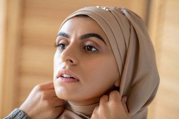 Mode arabe : prêt à porter musulman, abaya, caftan et plus